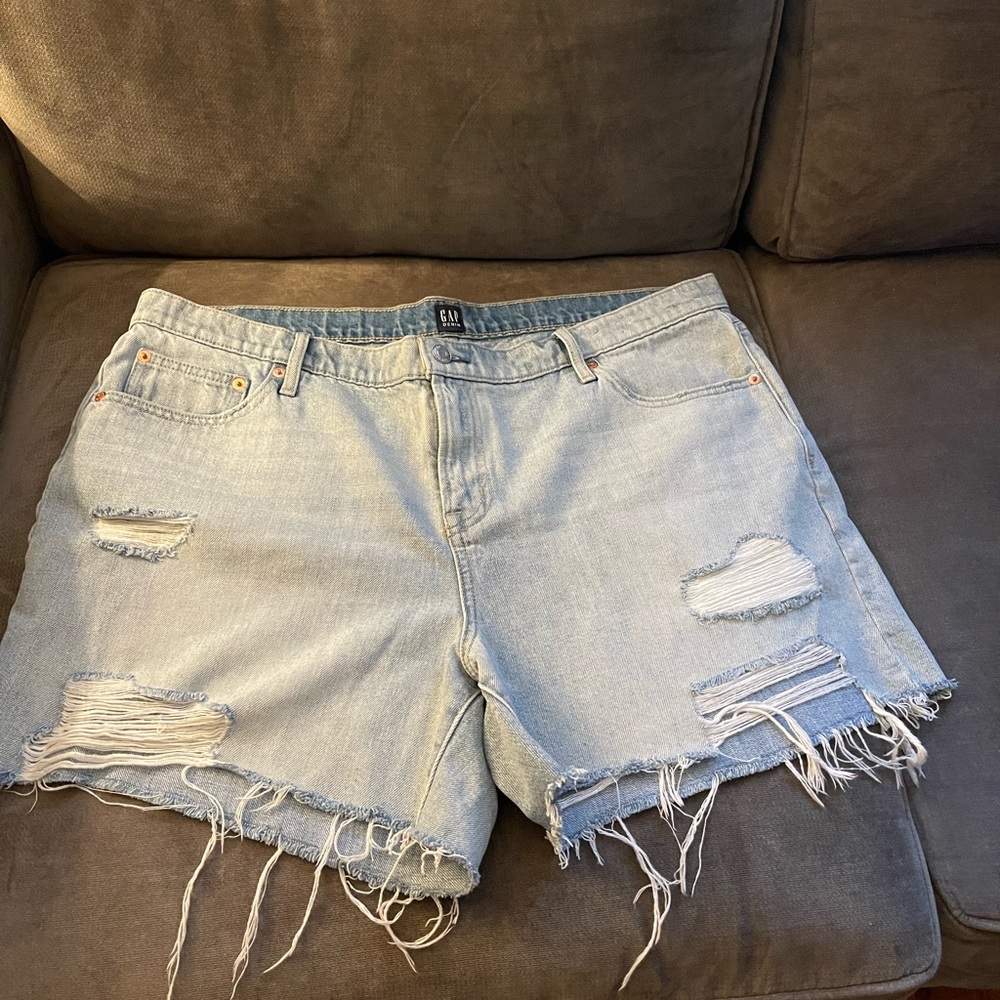 Women’s Gap Denim shorts size 18/34